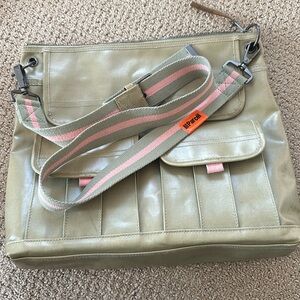 III Parcel messenger bag